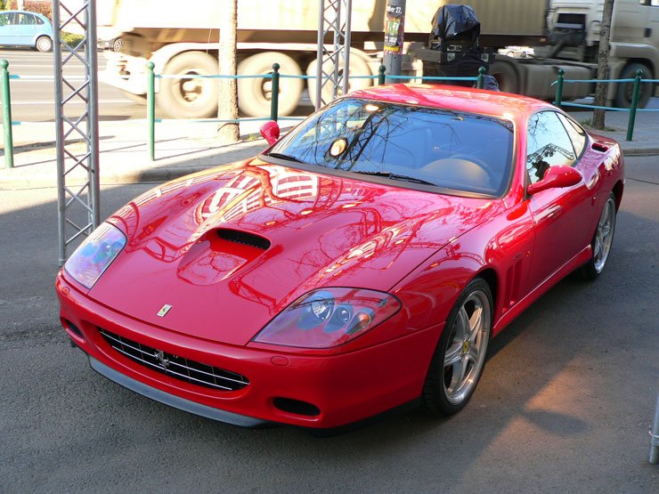 Megnyílt az első a Ferrari szalon 36 Megnyílt az első a Ferrari szalon 36