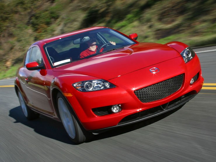 184 darab RX-8-ast adtak el az első 10 hónap hazánkban, így a Mazda modellje a legkelendőbb sportkocsi nálunk