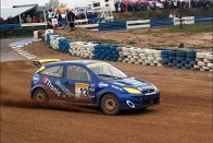 Turán lett a bajnokok bajnoka! 13 A Rallycross mezőnyben Kotán Péter bizonyult a leggyorsabbnak, mivel inkább a nézőknek autózott lemaradt a döntőről