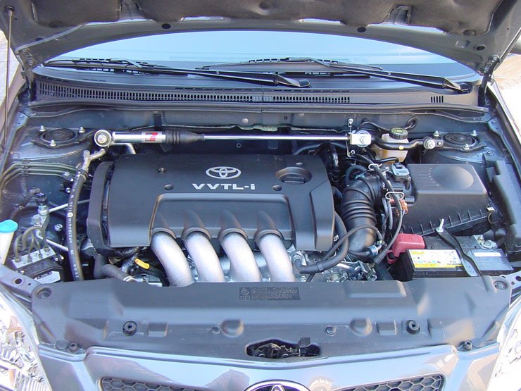1,8 literes ,192 lóerős motor dolgozik a T Sport Corolla-ban