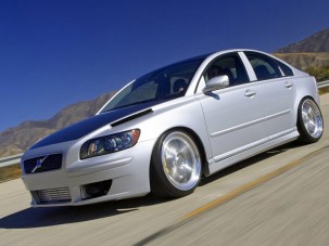 1415 lóerő Volvóban