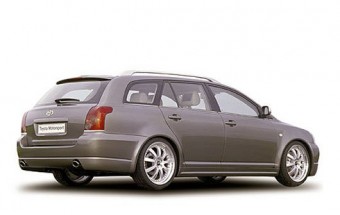 Brutalizált Toyoták Essenből