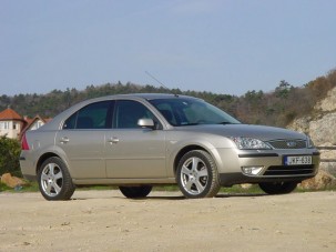 Teszt: Ford Mondeo 3.0 V6 Ghia - Túl a csúcson