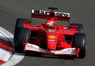 Az F1-es csapatok megmentették Silverstone-t