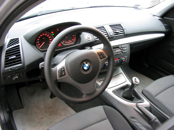 Teszt: BMW 116i – Tenyerén hordoz 30