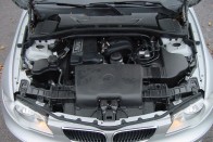 Teszt: BMW 116i – Tenyerén hordoz 77