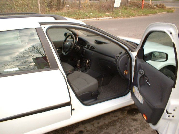 Használt autó: Renault Laguna II 10