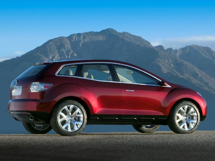 Küllemében a zoom-zoom formavilág jegyeit követi az MX-Crossport, így alapvetően sportos hangulatot áraszt