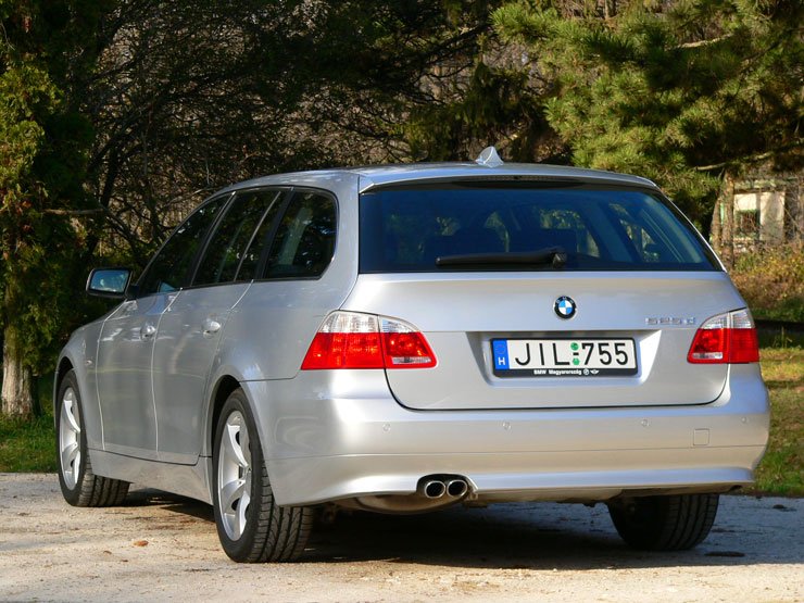 Teszt: BMW 525d Touring – Kombi unikum 17