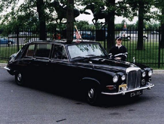 5538_54125_1000x700.jpg | Vezess | Vezess Sokáig a Daimler volt a brit királyi család udvari szállítója