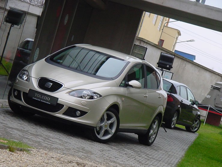 Seat Toledo 4 milliótól