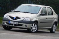 Teszt: Dacia Logan 1.6 Laureate Plus – Felesleges kiadás 24