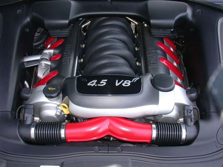 600 lóerőt és több mint 800 newtonmétert tud az átalakítással a Porsche V8-asa