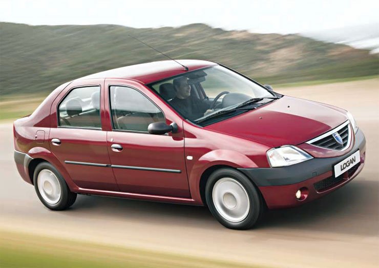 Hazánkban 94-95 százalék az 1,4-es motor részesedése, a vásárlók bő 40-40 százaléka választja az Ambiance és a Laureate kivitelt