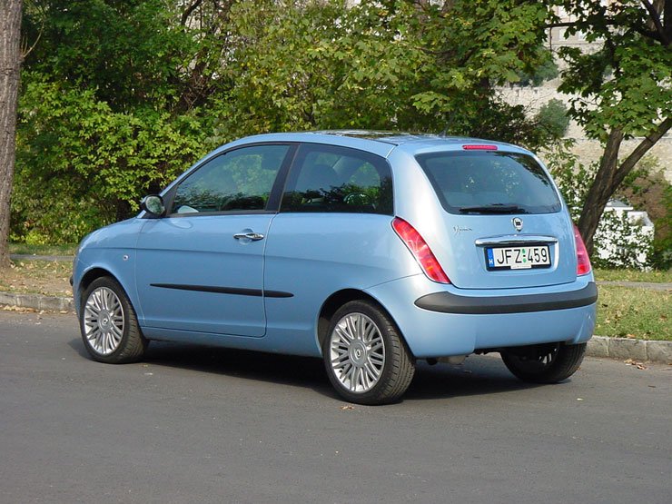 Teszt: Lancia Ypsilon 1.4 E.S.T. – Édesem 12