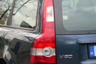 Teszt: Volvo V50 1.8 Momentum – Irány a középkategória 39