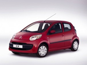 Hivatalos képek: 107, Aygo, C1