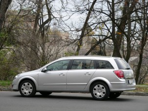 Teszt: Opel Astra Caravan 1.7 CTDI - A kombik példaképe