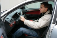 Teszt: Opel Astra Caravan 1.7 CTDI – A kombik példaképe 21