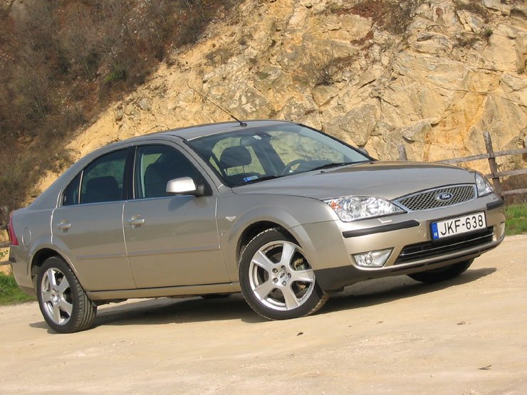 204 lóerős a műsorban tesztelt Mondeo V6-os benzinese