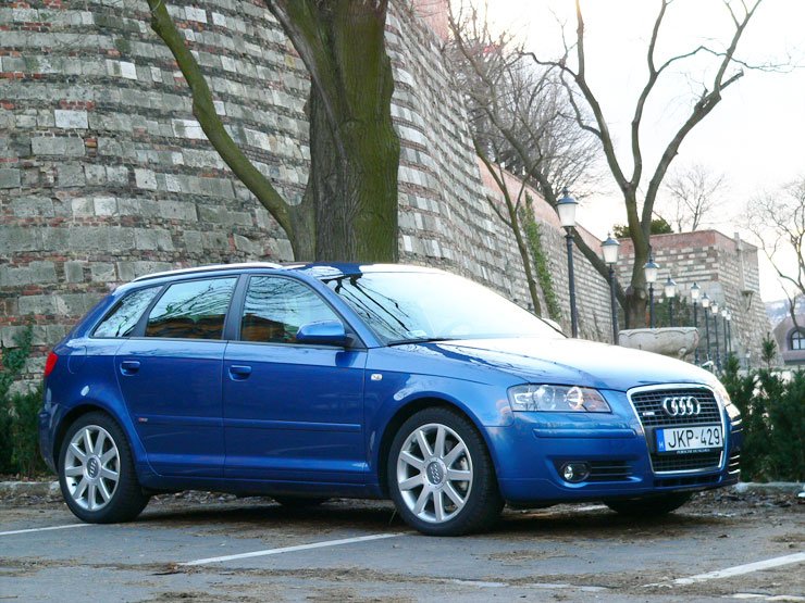 Teszt: Audi A3 Sportback 2.0 TFSI Quattro  –  Az igazi sportkombi 9