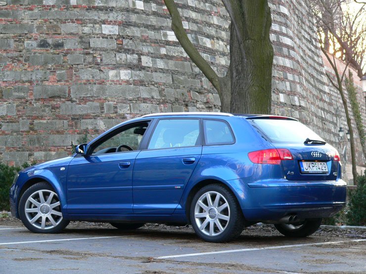 Teszt: Audi A3 Sportback 2.0 TFSI Quattro  –  Az igazi sportkombi 12