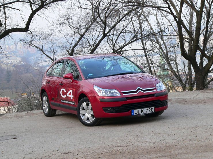 Teszt: Citroën C4 1.6 HDi – Álomszázhetes 11