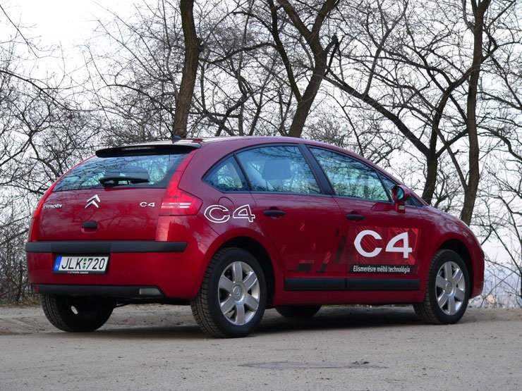 Teszt: Citroën C4 1.6 HDi – Álomszázhetes 18