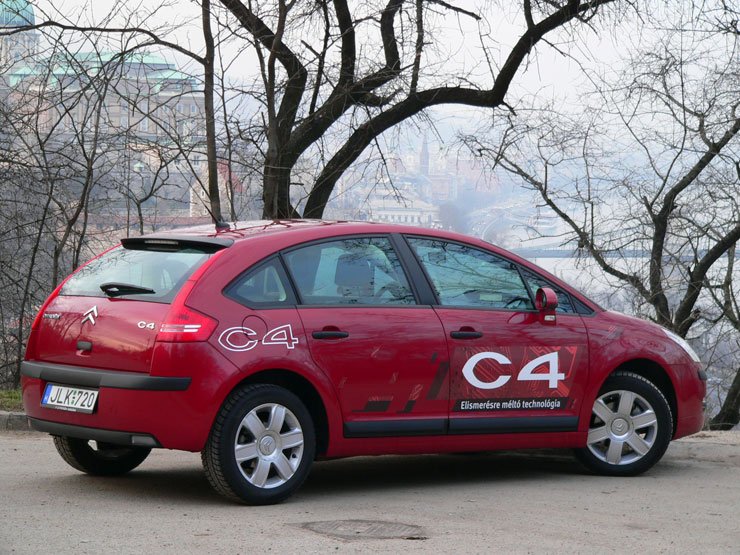 Teszt: Citroën C4 1.6 HDi – Álomszázhetes 26