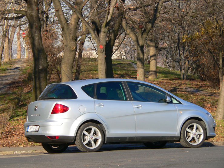 Teszt: Seat Toledo 2.0 PD TDI 16V – 92 liter plusz 9