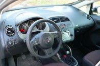 Teszt: Seat Toledo 2.0 PD TDI 16V – 92 liter plusz 21