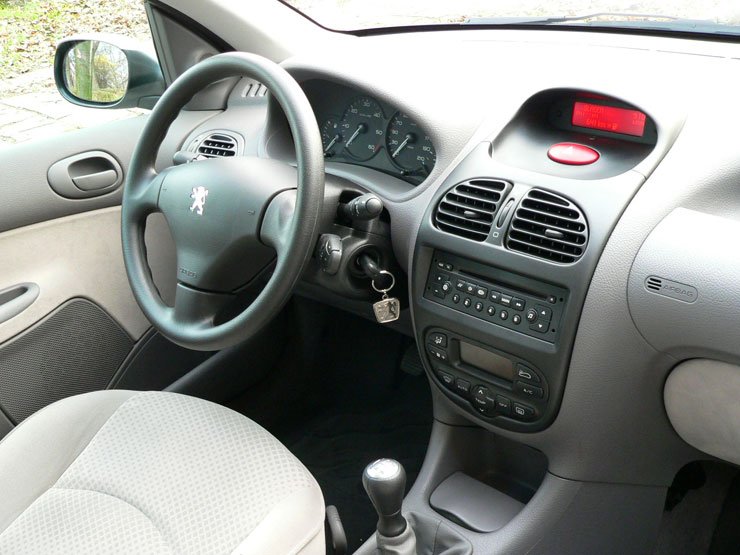 /Tesztautok/Peugeot/206_Hdi_16/P1030120.jpg