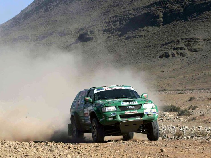 A kilencedik szakaszon a Szalay - Bunkoczi kettős volt  a leggyorsabb a magyarok között, elötte még váltót is cseréltek az Opelen