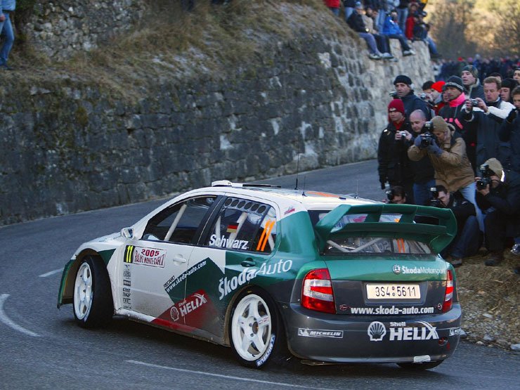 Armin Schwarz mellett öt másik pilóta is vezetheti a gyári Fabia WRC-t 2005-ben