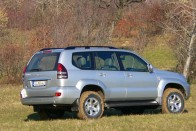 Teszt: Toyota Land Cruiser 2005 3.0 D-4D VX Executive 48