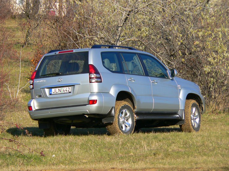 Teszt: Toyota Land Cruiser 2005 3.0 D-4D VX Executive 23