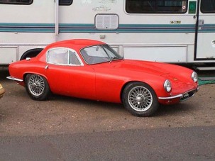 BMW 1-es teszt és Lotus történelem a Start autós magazinban