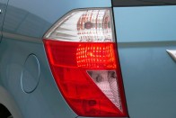 Teszt: Honda FR-V 1.7 – Hárman párban 54