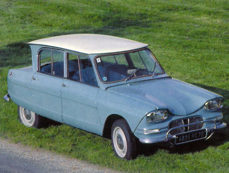 Az Ami6 volt az első lépés a Kacsa és a DS közötti gigantikus űr betöltésére a Citroën kínálatában