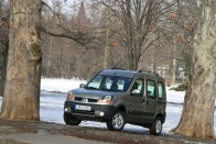 Teszt: Renault Kangoo 4X4 1.9dCi – Utolsókból az elsők 29