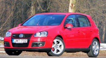 Teszt: Volkswagen Golf GTI - Az igazi retro