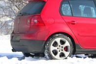 Teszt: Volkswagen Golf GTI – Az igazi retro 32