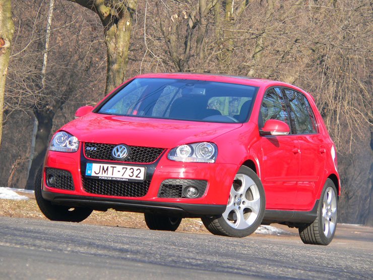 Teszt: Volkswagen Golf GTI – Az igazi retro 8