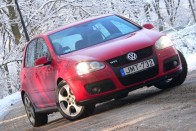 Teszt: Volkswagen Golf GTI – Az igazi retro 34