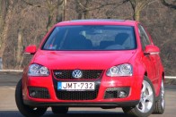 Teszt: Volkswagen Golf GTI – Az igazi retro 36