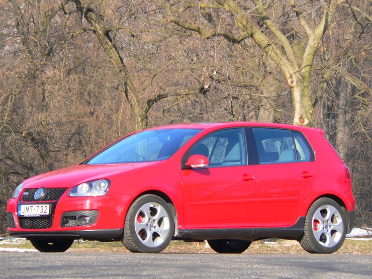 Teszt: Volkswagen Golf GTI – Az igazi retro 25