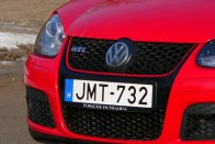 Teszt: Volkswagen Golf GTI – Az igazi retro 52