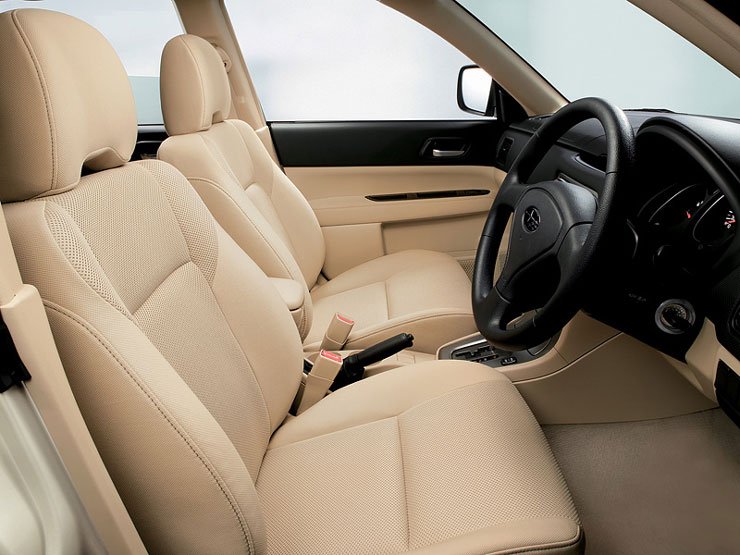 A Legacy középkonzolját kapja az új Forester