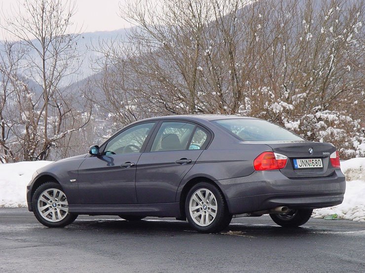 Vezettük: BMW 3-as már nálunk is 14