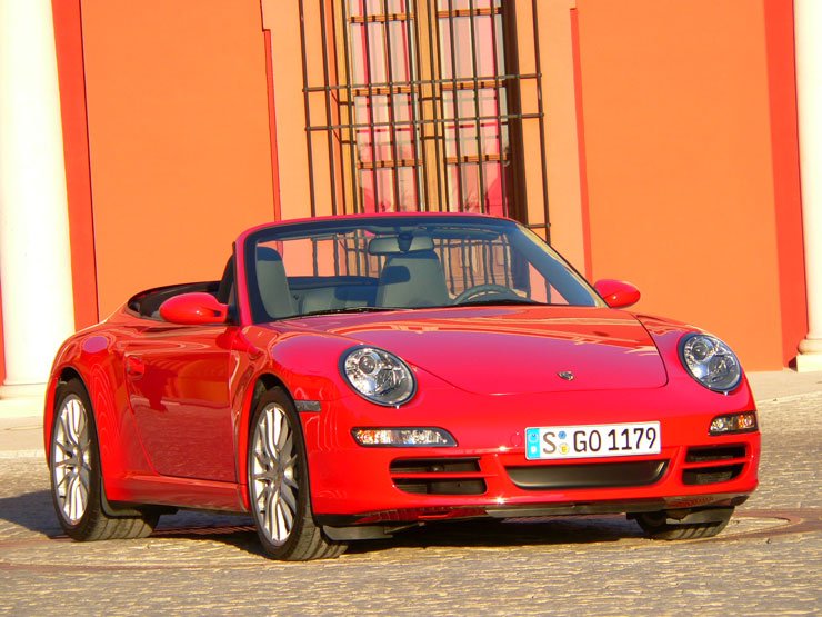 2003-ban volt 40 éves a Porsche 911-es. Ez most az ötödik generáció, hivatalos kódneve a 997